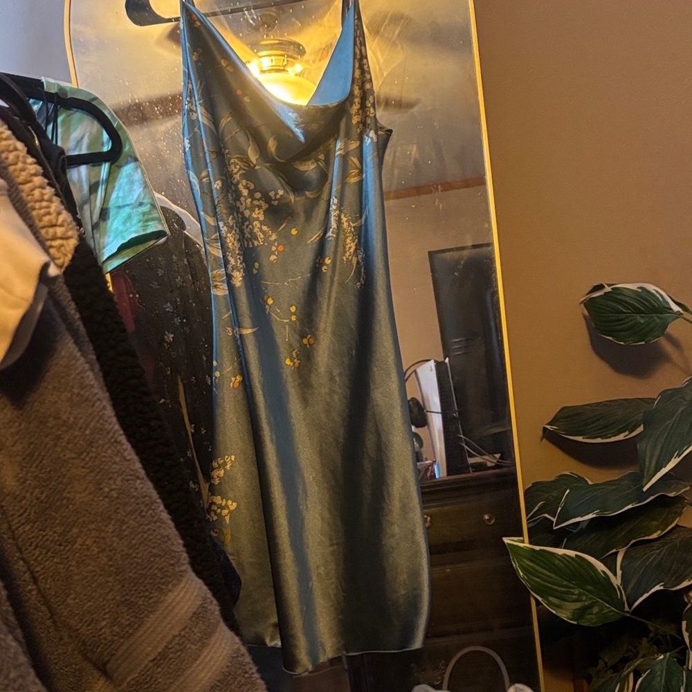Elegant Blue Floral Dress